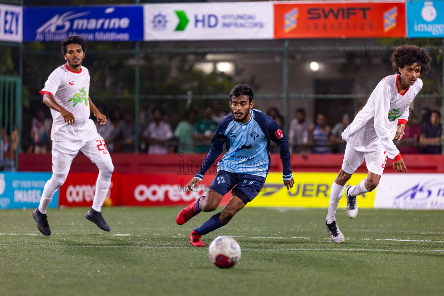 Th Gaadhiffushi vs Th Kinbidhoo in Day 15 of Golden Futsal Challenge 2024 was held on Monday, 29th January 2024, in Hulhumale', Maldives
Photos: Ismail Thoriq / images.mv