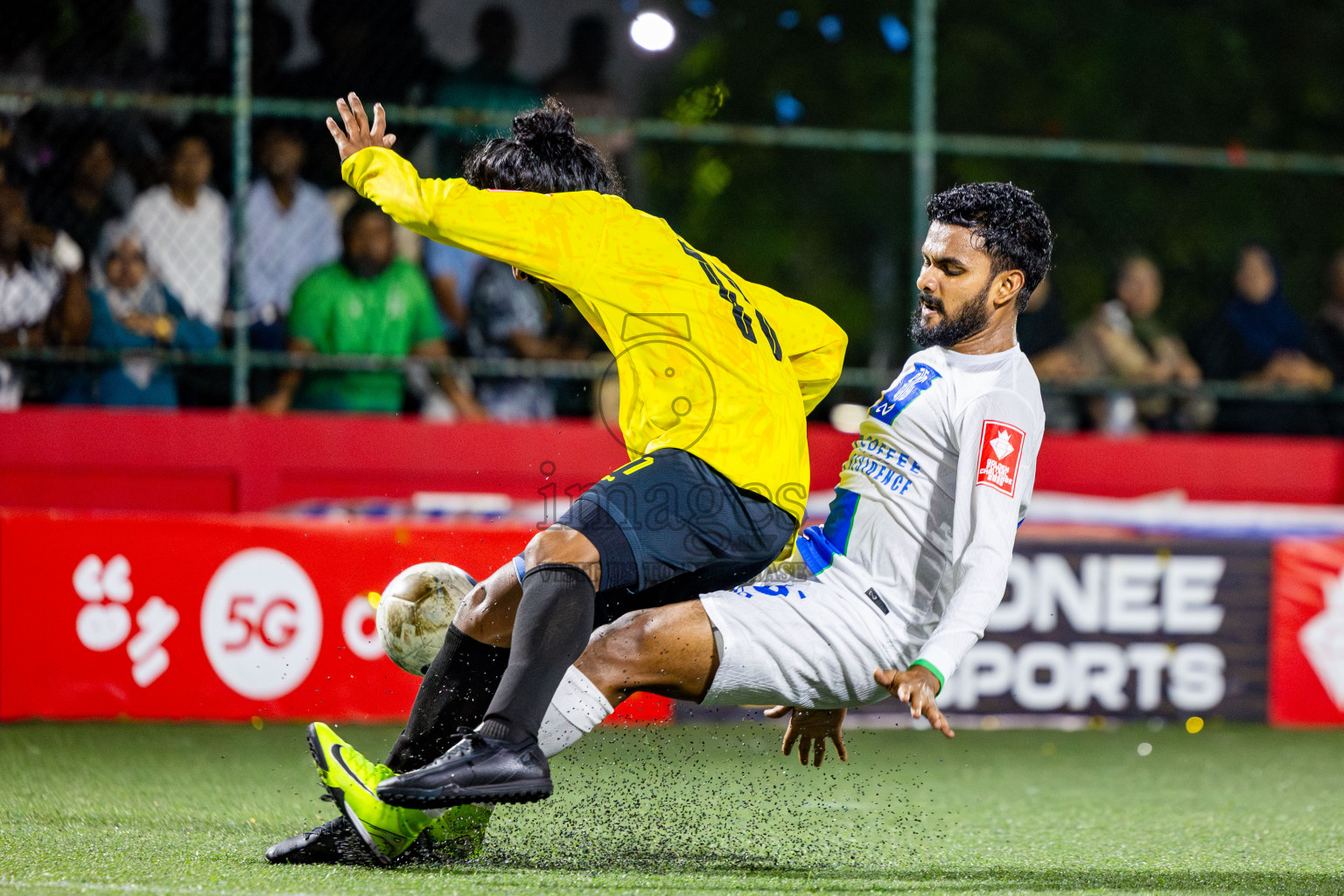 Gdh Gadhdhoo vs S Hithadhoo in zone round Day 30 of Golden Futsal Challenge 2025 was held on Monday , 3rd February 2025, in Hulhumale', Maldives. Photos: Nausham Waheed / images.mv