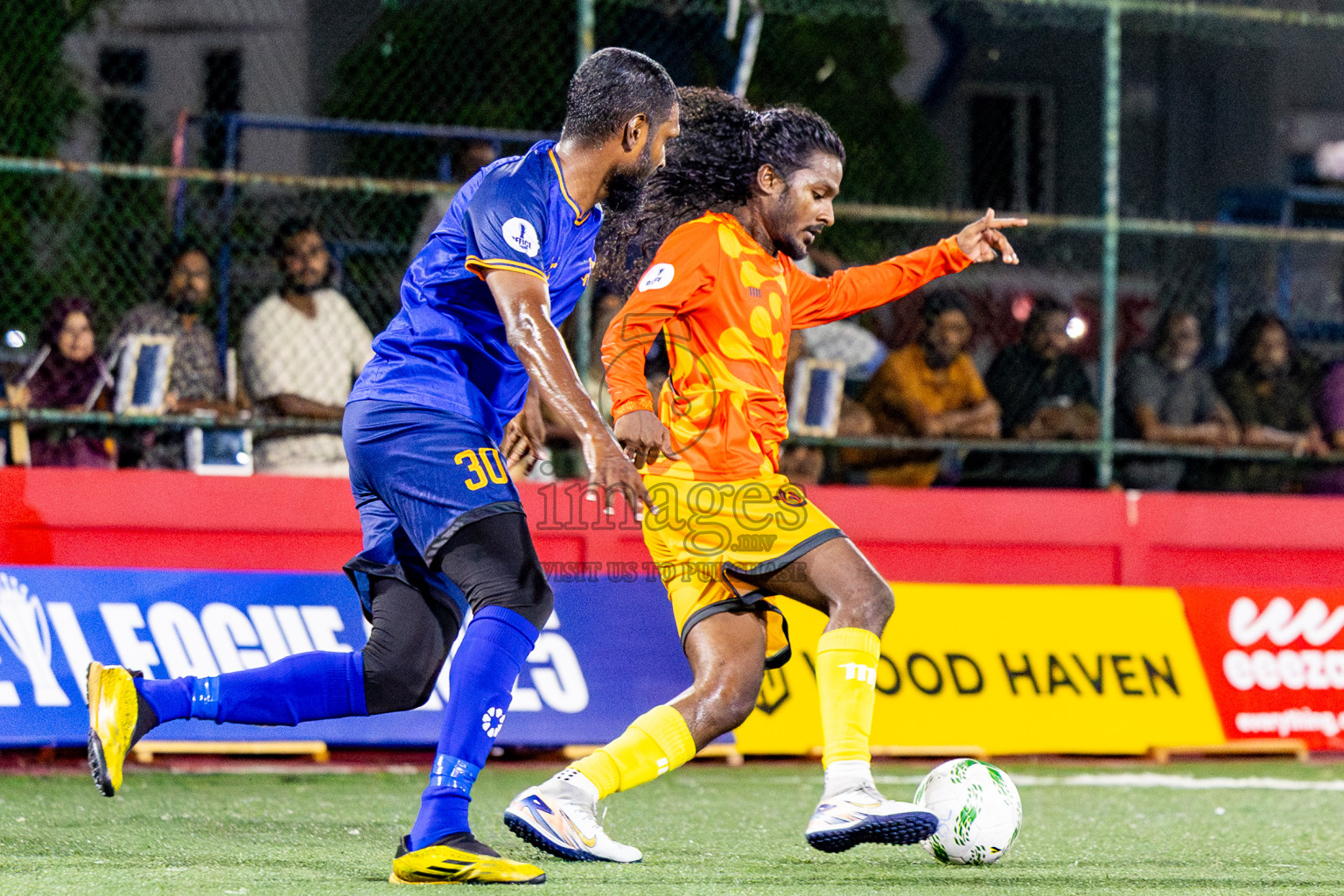 Hulhumale' Hospital vs Customs RC in Day 15 of Office League 2025 was held on Friday, 2nd May 2025 in Hulhumale', Maldives. Photos: Nausham Waheed / images.mv