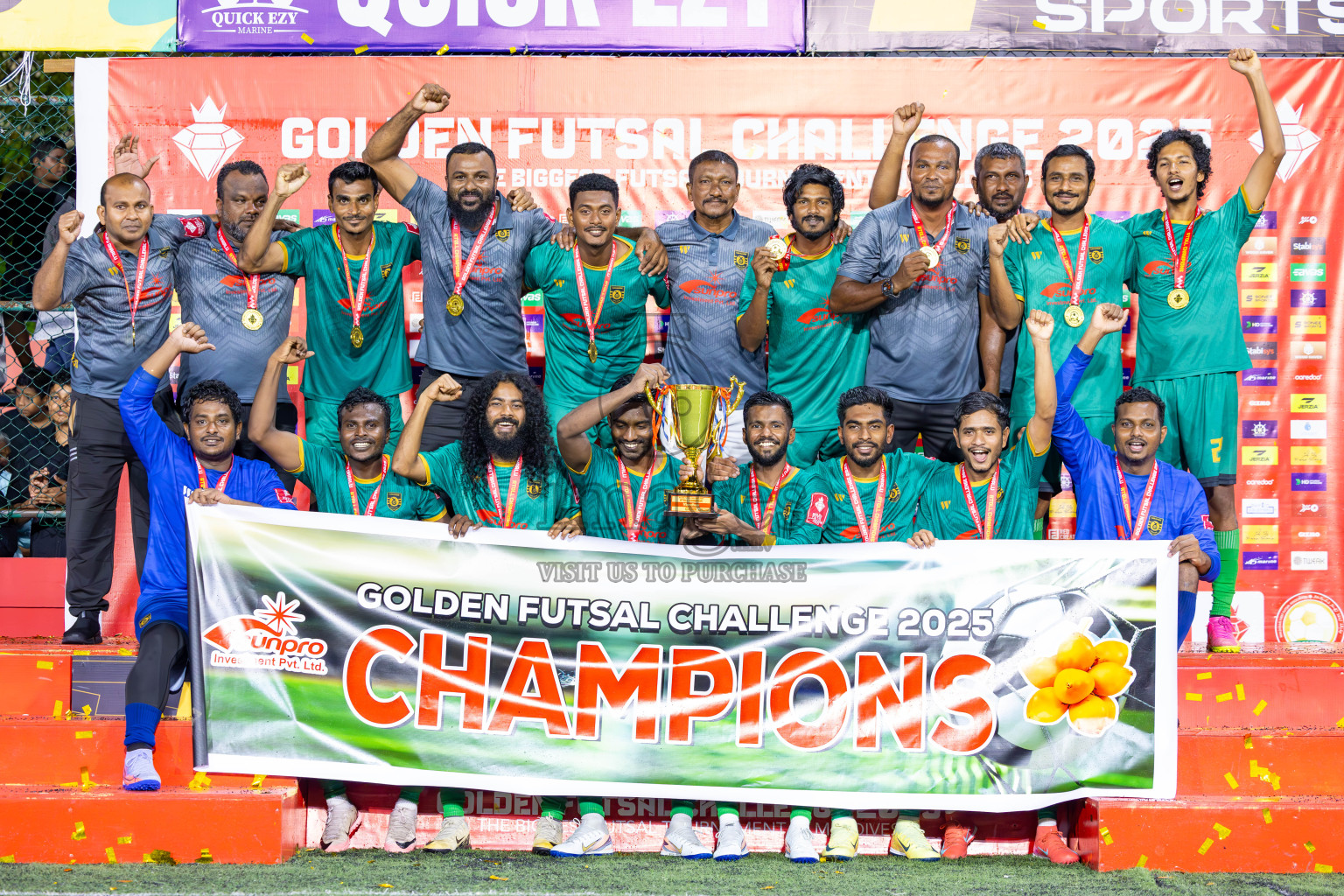 ADh Omadhoo vs ADh Mahibadhoo in Alifu Dhaalu Atoll Final on Day 23 of Golden Futsal Challenge 2025 was held on Monday , 27th January 2025, in Hulhumale', Maldives.
Photos: Ismail Thoriq / images.mv