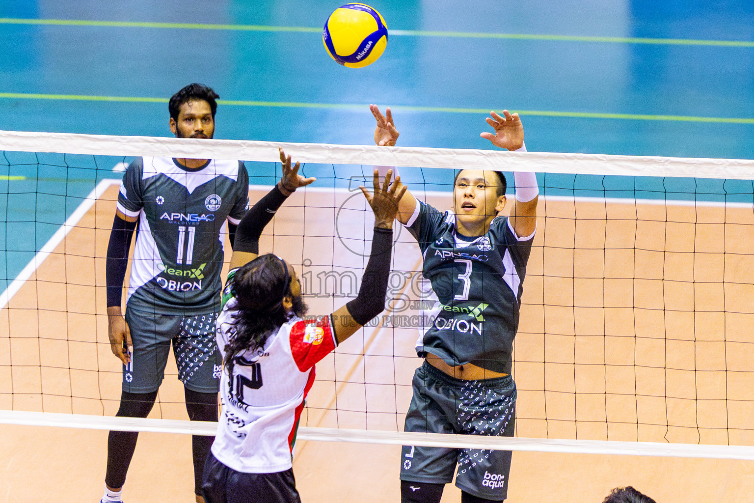 Dhivehi Sifainge Club vs Club HDC in the Final of MILO VAM Cup 2025 held in Male', Maldives on Wednesday, 2nd July 2025 at Social Center Indoor Hall Photos By: Nausham Waheed / images.mv