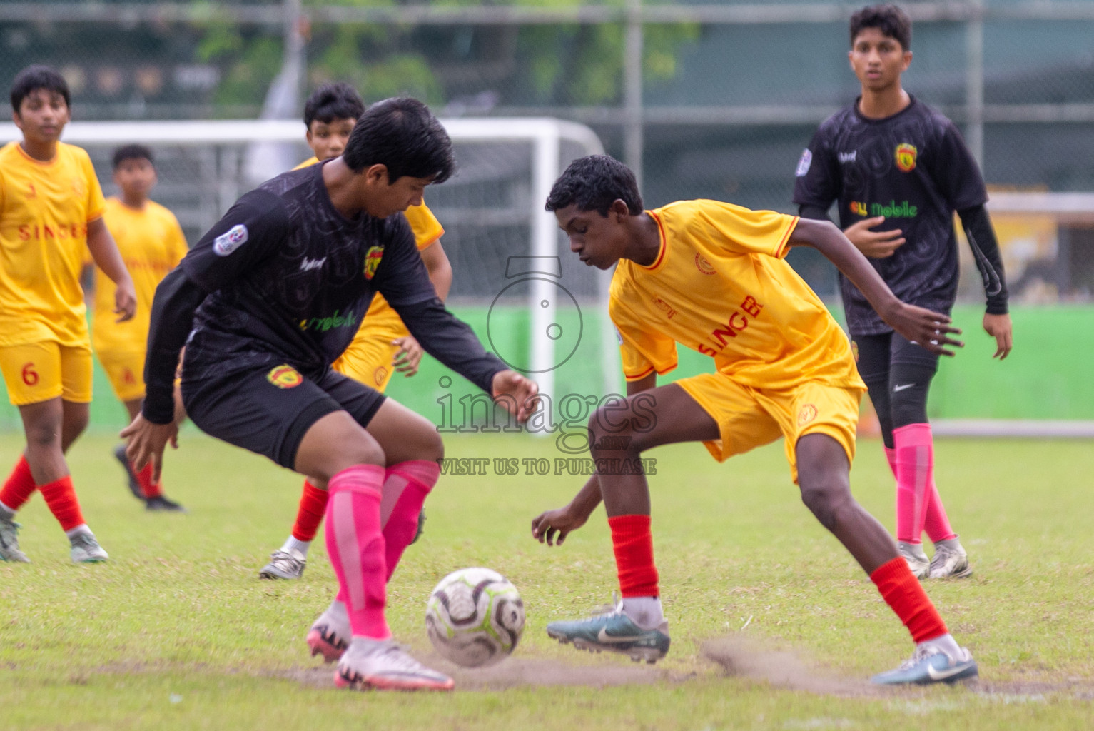 United Victory vs Victory Sports Club  (U14) in Day 5 of Dhivehi Youth League 2024 held at Henveiru Stadium on Friday 29th November 2024. Photos: Shuu Abdul Sattar/ Images.mv