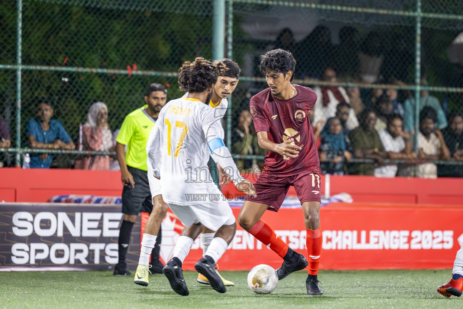 V Fulidhoo vs V Keyodhoo in Day 15 of Golden Futsal Challenge 2025 was held on Sunday, 19th January 2025, in Hulhumale', Maldives. Photos: Ismail Thoriq / images.mv