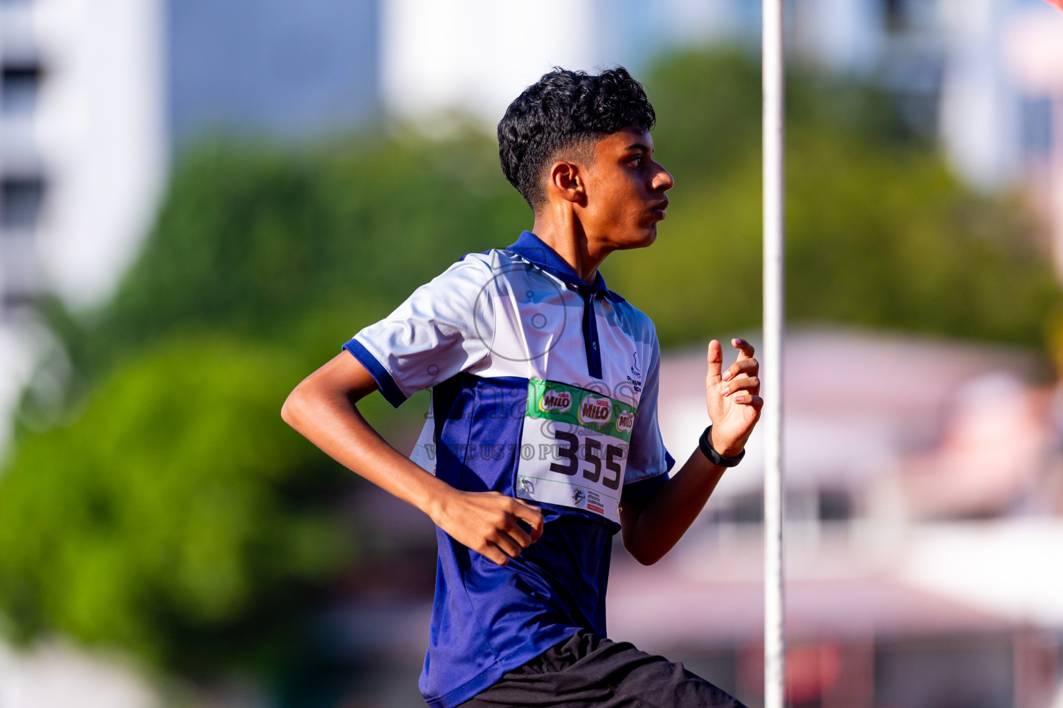 Day 1 of Inter-school Athletics Championship 2025 held in Ekuveni Synthetic Track, Male', Maldives on Monday, 06th October 2025. Photos by: Nausham Waheed / Images.mv