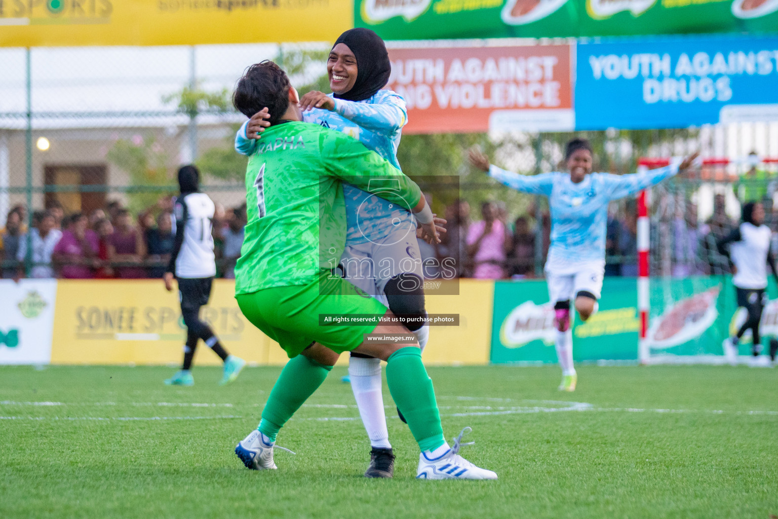 MPL vs DSC in Eighteen Thirty Women's Futsal Fiesta 2022 was held in Hulhumale', Maldives on Monday, 17th October 2022. Photos: Hassan Simah, Mohamed Mahfooz Moosa / images.mv