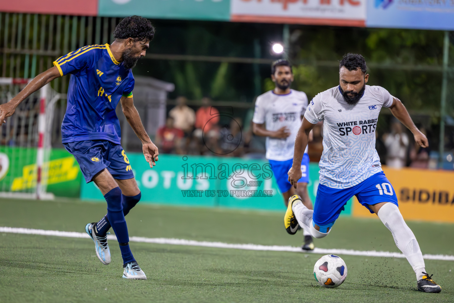 HPSN vs Fisheries RC in Club Maldives Classic 2024 held in Rehendi Futsal Ground, Hulhumale', Maldives on Tuesday, 10th September 2024.
Photos: Ismail Thoriq / images.mv