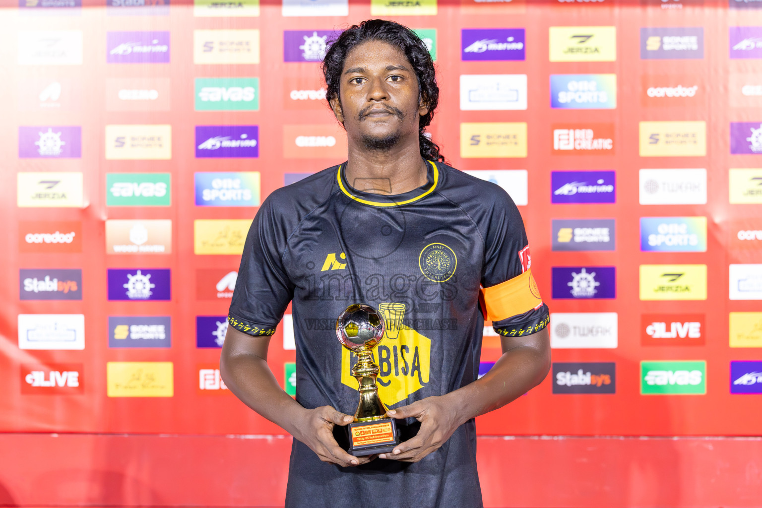 HDh Finey vs HDh Nolhivaranfaru in Day 5 of Golden Futsal Challenge 2025 on Thursday, 9th January 2025, in Hulhumale', Maldives
Photos: Ismail Thoriq / images.mv