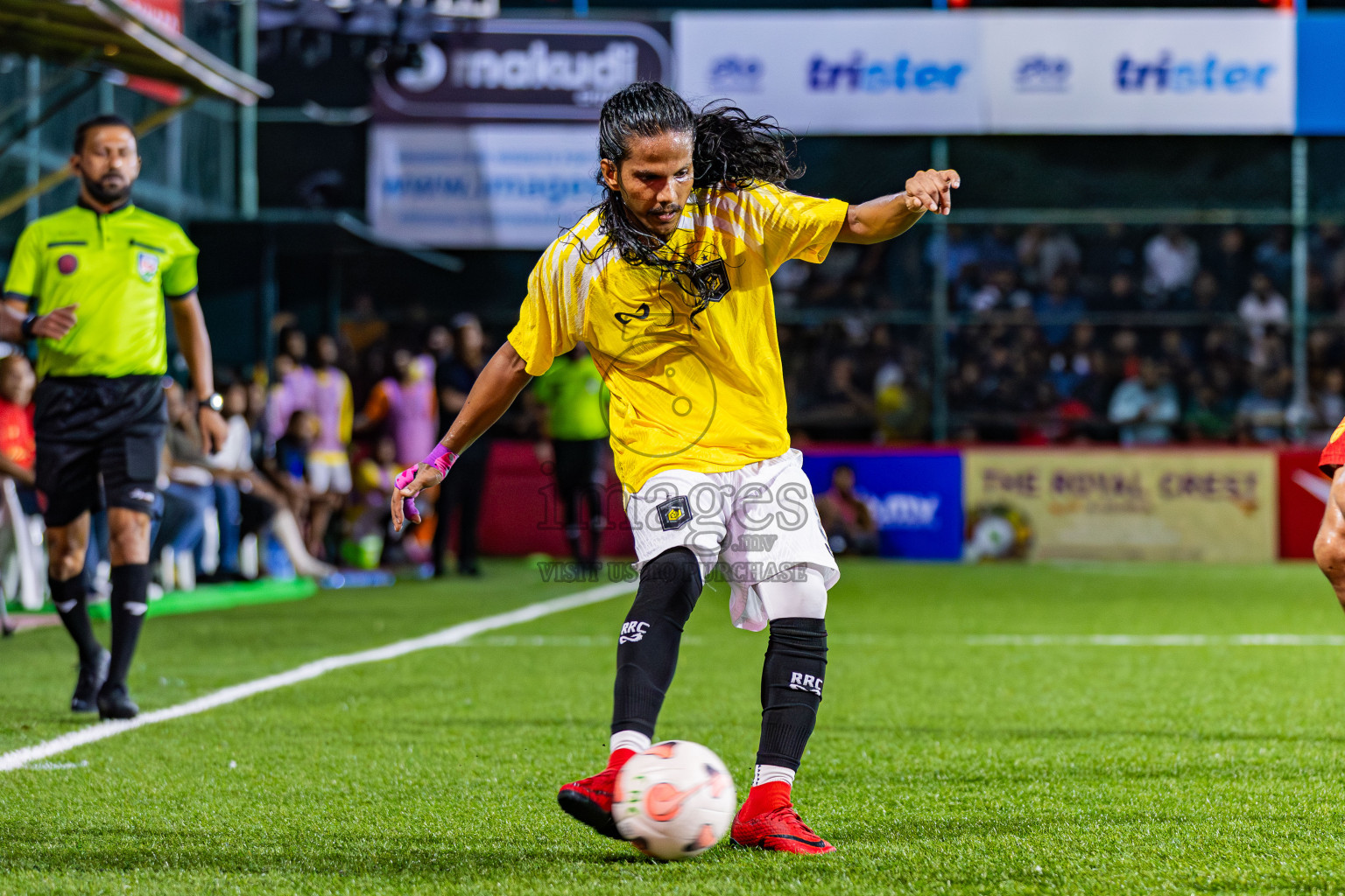 RRC vs Maldivian in Semi Finals of Club Maldives Cup 2025 was held in Rehendhi Futsal Ground, Hulhumale', Maldives on Monday, 20th October 2025. Photos: Ismail Areef Adam / images.mv