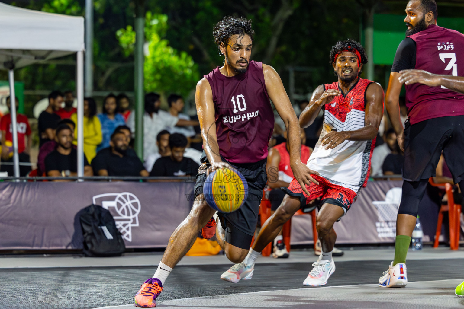 Day 7 of MILO Ramadan 3x3 Challenge 2024 was held in Ekuveni Outdoor Basketball Court at Male', Maldives on Monday, 18th March 2024.
Photos: Mohamed Mahfooz Moosa / images.mv