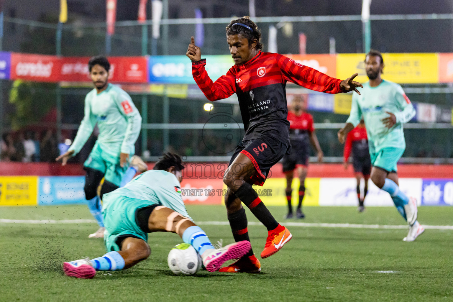 AA. Bodufolhudhoo  VS  AA. Thoddoo in Day 11 of Golden Futsal Challenge 2024 was held on Thursday, 25th January 2024, in Hulhumale', Maldives
Photos: Nausham Waheed / images.mv