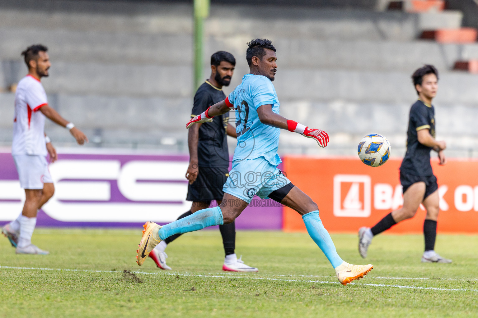 Club Eagles vs Buru Sports Club in Dhivehi Premier League 2025/26 held in National Football Stadium, Male', Maldives on Wednesday, 24th September 2025. Photos: Mohamed Mahfooz Moosa / Images.mv