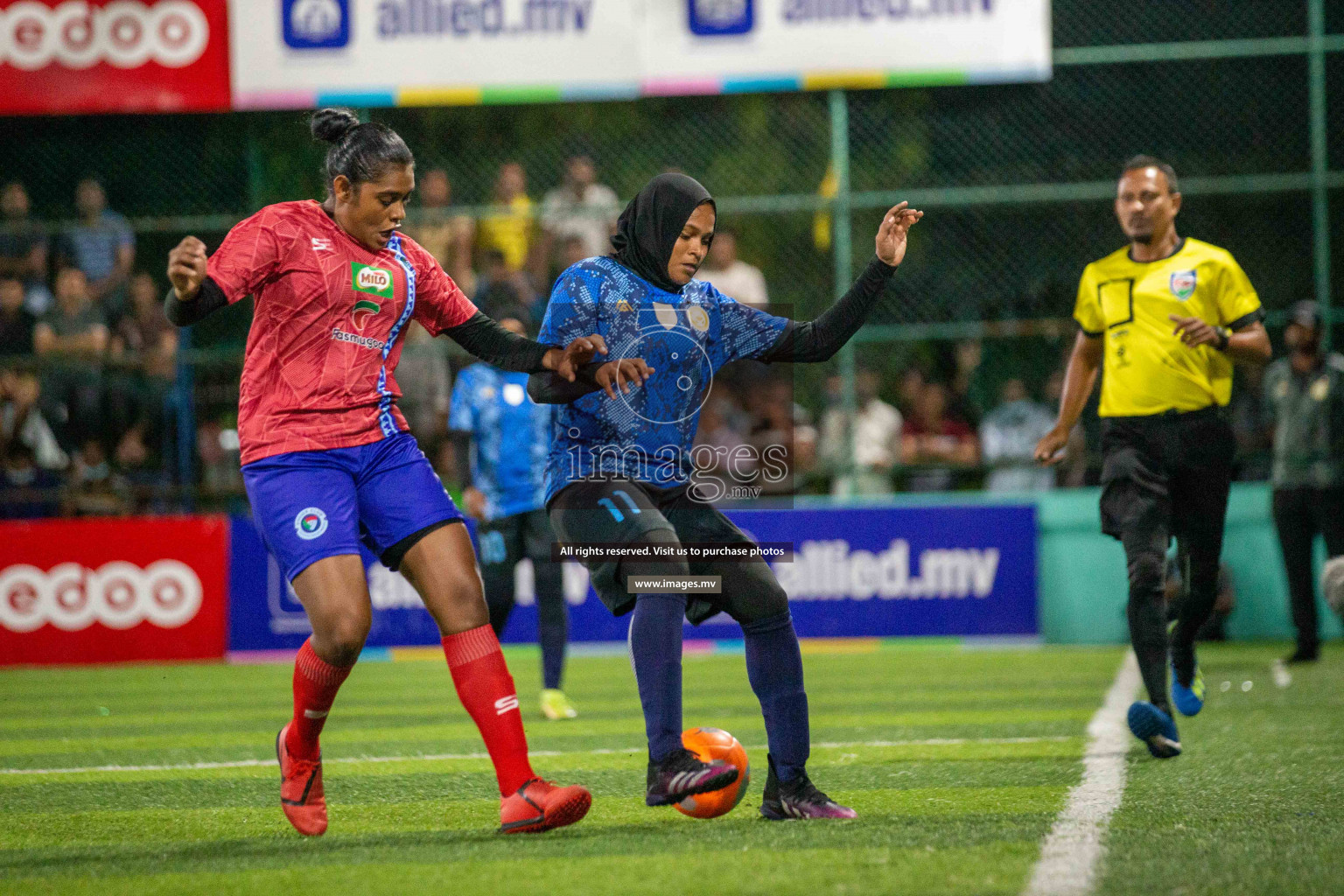 MPL vs Police Club in the Semi Finals of 18/30 Women's Futsal Fiesta 2021 held in Hulhumale, Maldives on 14th December 2021. Photos: Shuu Abdul Sattar / images.mv