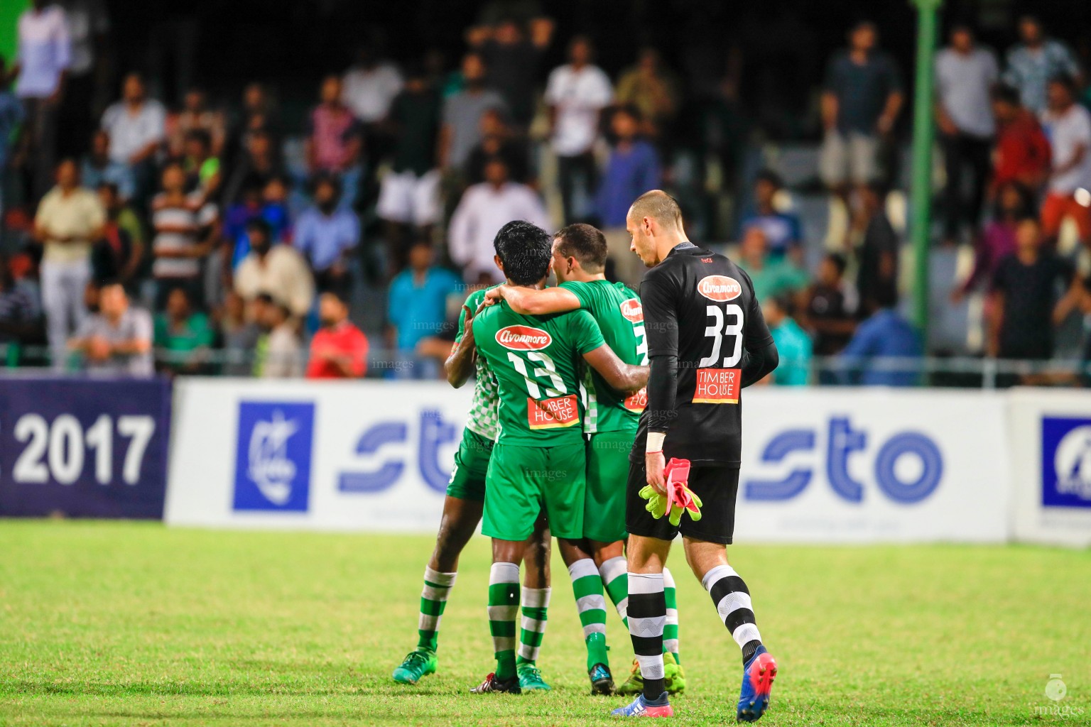 New Radiant vs Maziya Sports and Recreation in STO Male' League in Male', Maldives, Wednesday, July 18, 2017. (Images.mv Photo/ Hussain Sinan). 