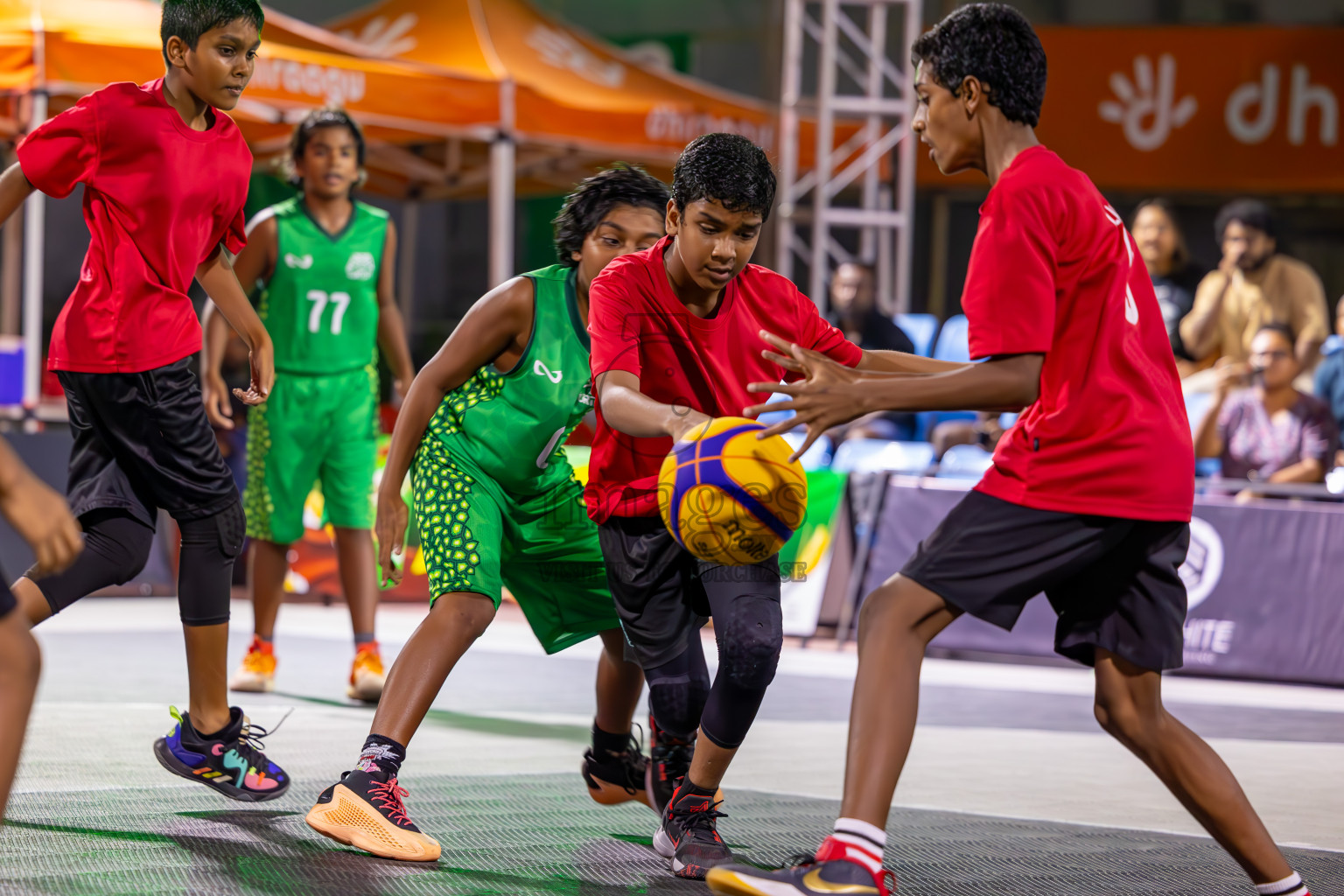 Day 3 of MILO Ramadan 3x3 Challenge 2024 was held in Ekuveni Outdoor Basketball Court at Male', Maldives on Thursday, 14th March 2024.
Photos: Ismail Thoriq / images.mv