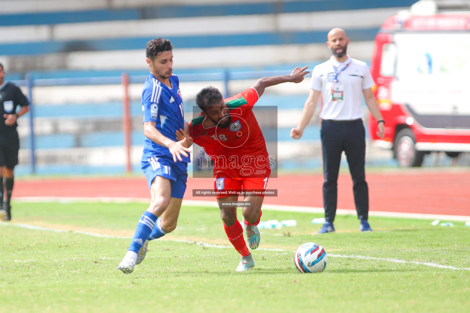 Kuwait vs Bangladesh in the Semi-final of SAFF Championship 2023 held in Sree Kanteerava Stadium, Bengaluru, India, on Saturday, 1st July 2023. Photos: Nausham Waheed, Hassan Simah / images.mv