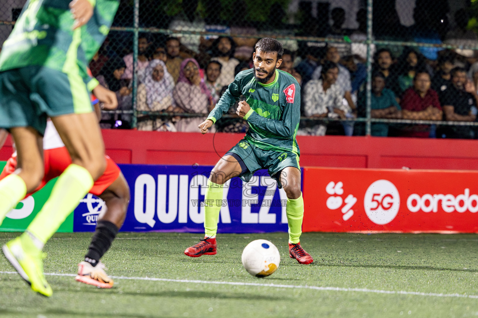 Th. Kinbidhoo VS Th. Dhiyamigili in Day 18 of Golden Futsal Challenge 2025 was held on Wednesday, 22nd January 2025, in Hulhumale', Maldives. Photos: Nausham Waheed / images.mv