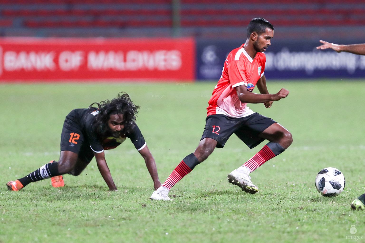 Eagles vs Foakaidhoo in Dhiraagu Dhivehi Premier League 2018 in Male, Maldives, Saturday, October 6, 2018. (Images.mv Photo/Suadh Abdul Sattar)