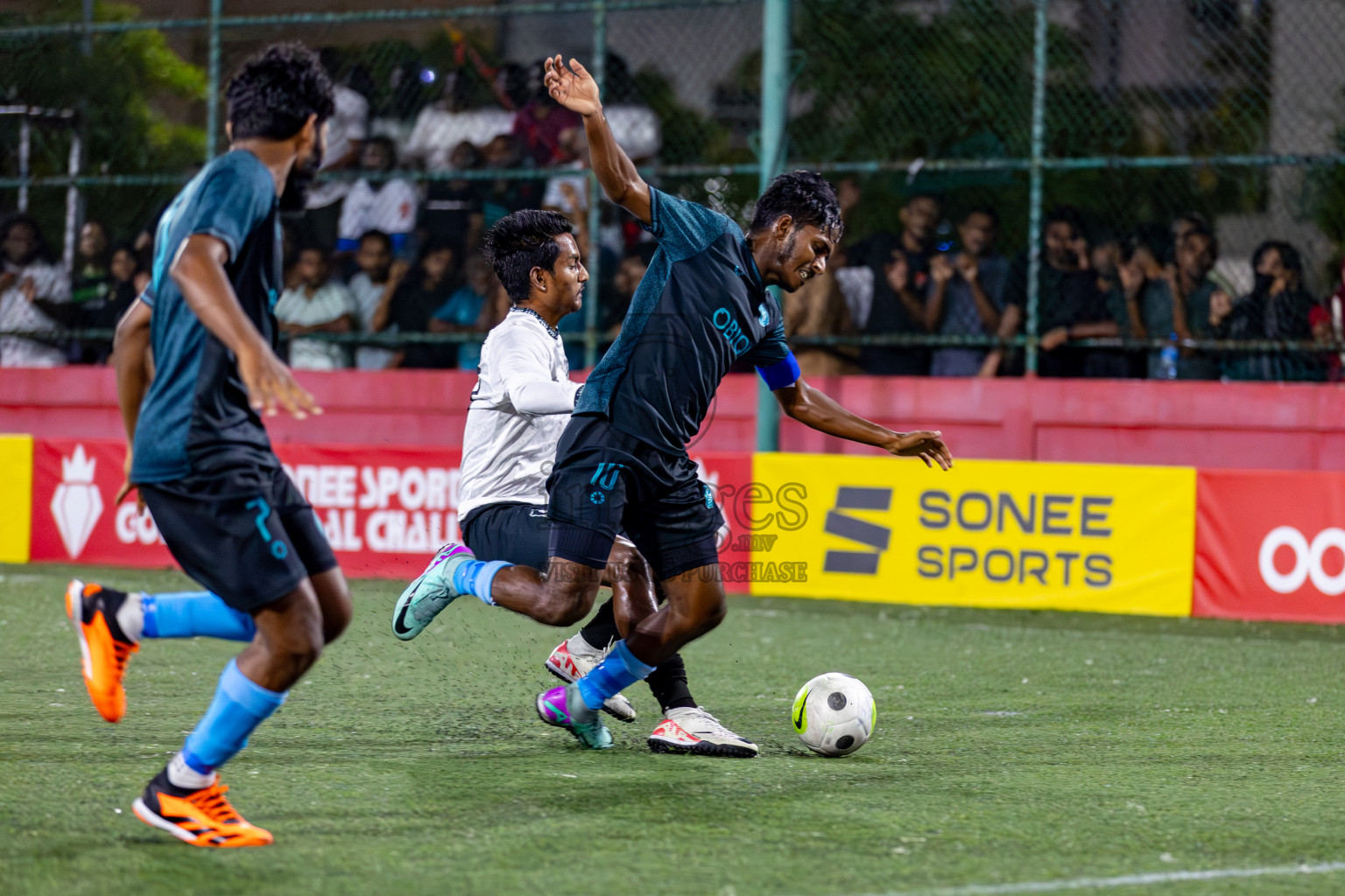 R. Dhuvaafaru VS Sh. Feydhoo on Day 33 of Golden Futsal Challenge 2024, held on Sunday, 18th February 2024, in Hulhumale', Maldives Photos: Hassan Simah / images.mv