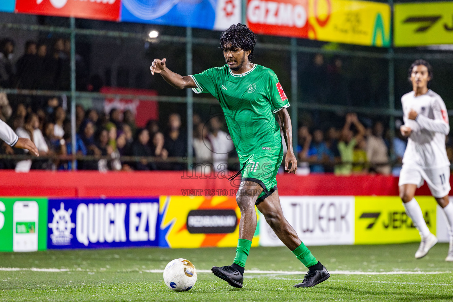 R Dhuvaafaru vs R Meedhoo in Day 14 of Golden Futsal Challenge 2025 was held on Saturday, 18th January 2025, in Hulhumale', Maldives. Photos: Nausham Waheed / images.mv