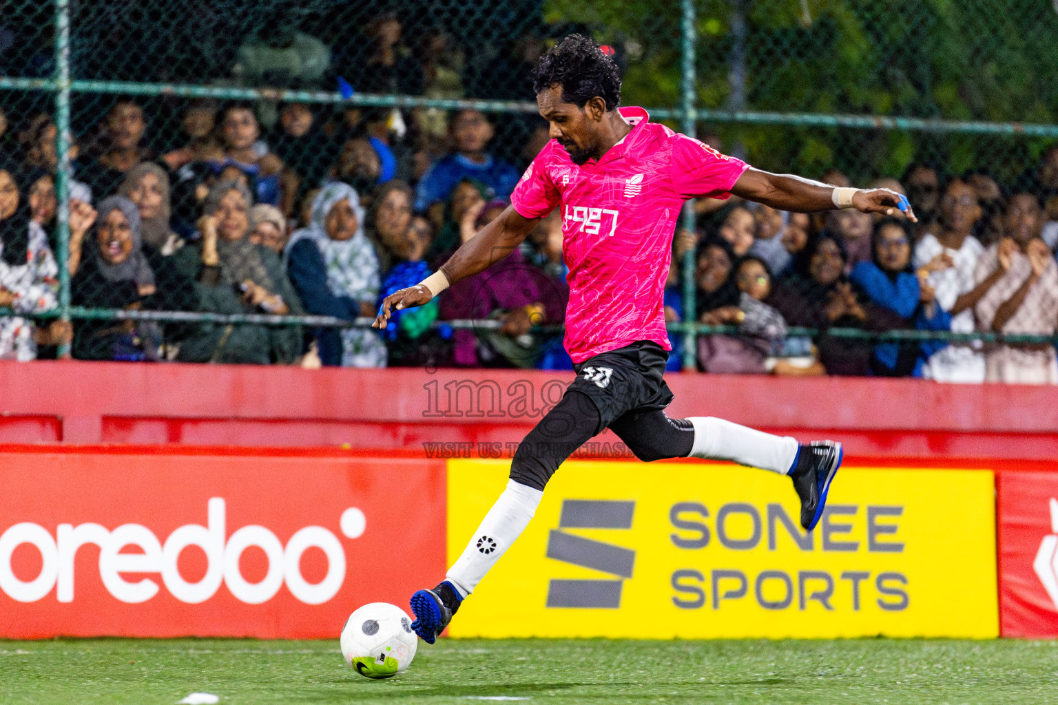 AA Mathiveri vs L Gan in Quarter Finals of Golden Futsal Challenge 2024 which was held on Friday, 1st March 2024, in Hulhumale', Maldives Photos: Nausham Waheed / images.mv