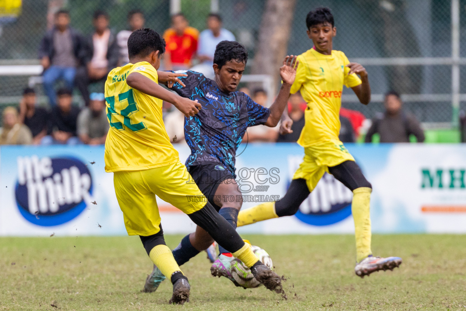 Maziya SRC vs Super United Sports (U14)  in day 6 of Dhivehi Youth League 2024 held at Henveiru Stadium on Saturday 30th November 2024. Photos: Ismail Thoriq / Images.mv