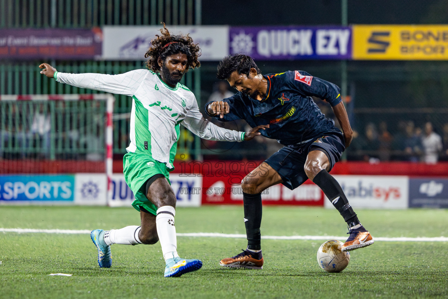 B Thulhaadhoo vs B Fehendhoo in Day 18 of Golden Futsal Challenge 2025 was held on Wednesday, 22nd January 2025, in Hulhumale', Maldives. Photos: Nausham Waheed / images.mv