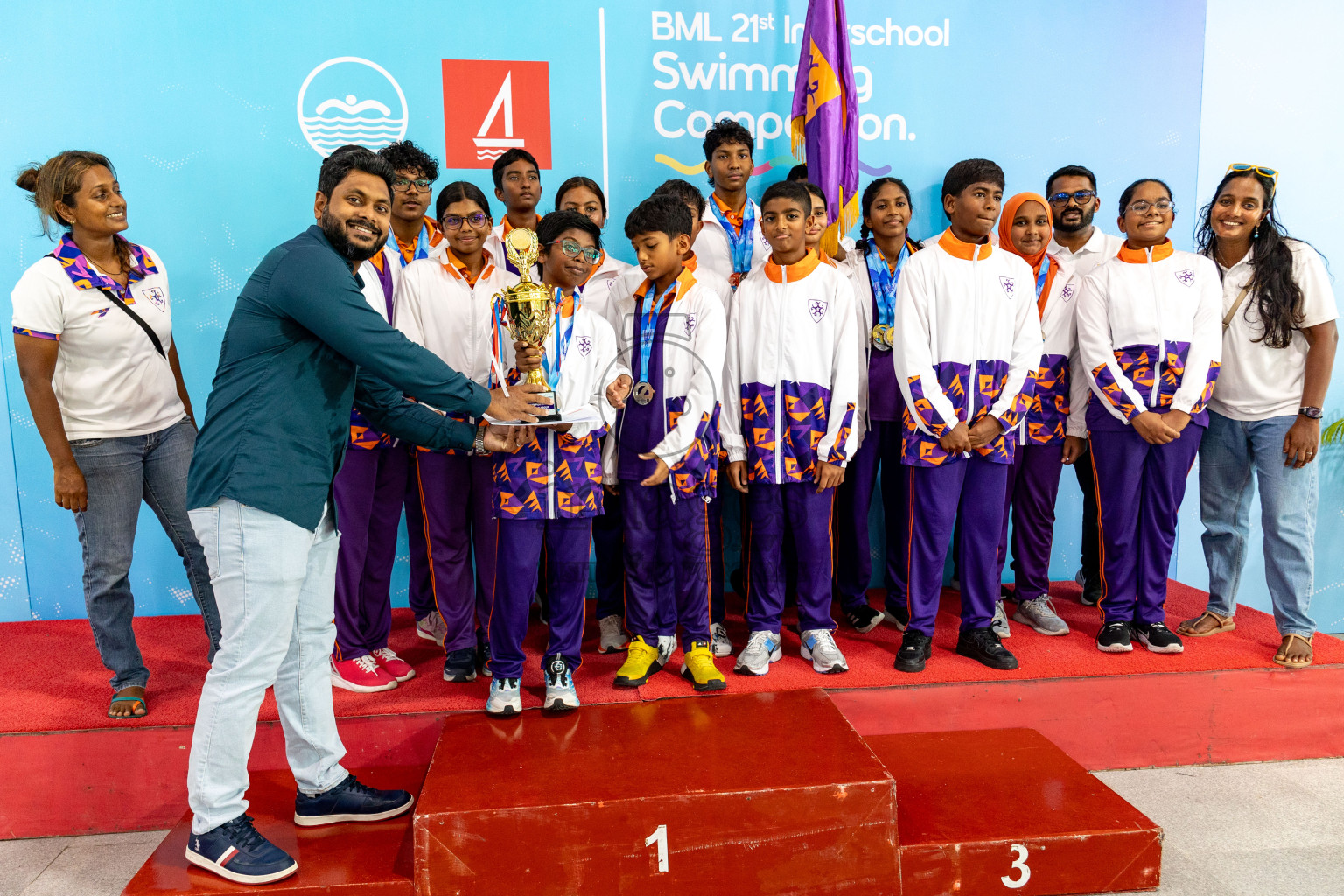 Closing Ceremony of BML 21st Interschool Swimming Competition 2025 .was held in Hulhumale' Swimming Pool, Hulhumale', Maldives on Saturday, 18th October 2025. 
Photos: Hassan Simah / images.mv
