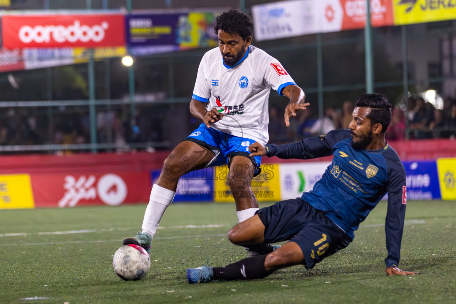 Th Guraidhoo vs Th Veymandoo in Day 15 of Golden Futsal Challenge 2024 was held on Monday, 29th January 2024, in Hulhumale', Maldives
Photos: Ismail Thoriq / images.mv