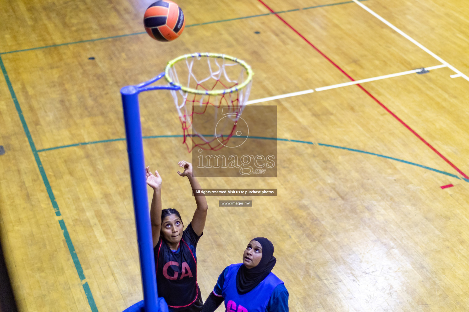 Xenith Sports Club vs Youth United Sports Club in the Milo National Netball Tournament 2022 on 18 July 2022, held in Social Center, Male', Maldives. Photographer: Shuu, Hassan Simah / Images.mv