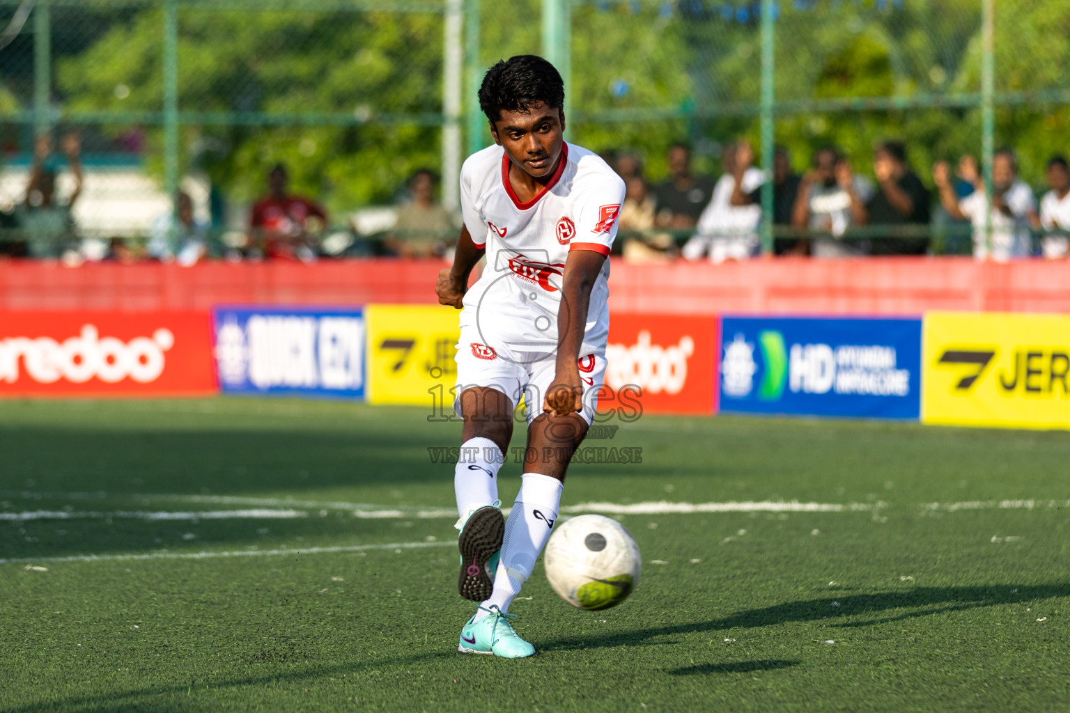 K. Huraa vs K. Himmafushi in Day 19 of Golden Futsal Challenge 2024 was held on Friday, 2nd February 2024 in Hulhumale', Maldives 
Photos: Hassan Simah / images.mv