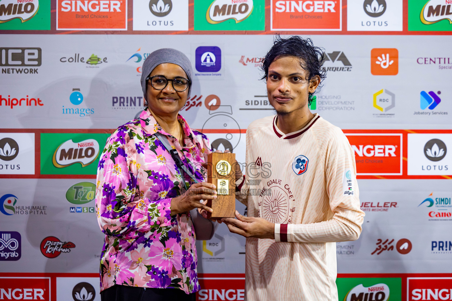 DHAAKHILY CLUB vs KULHIVARU VUZARA CLUB in Club Maldives Classic 2024 held in Rehendi Futsal Ground, Hulhumale', Maldives on Thursday, 12th September 2024. Photos: Hassan Simah / images.mv