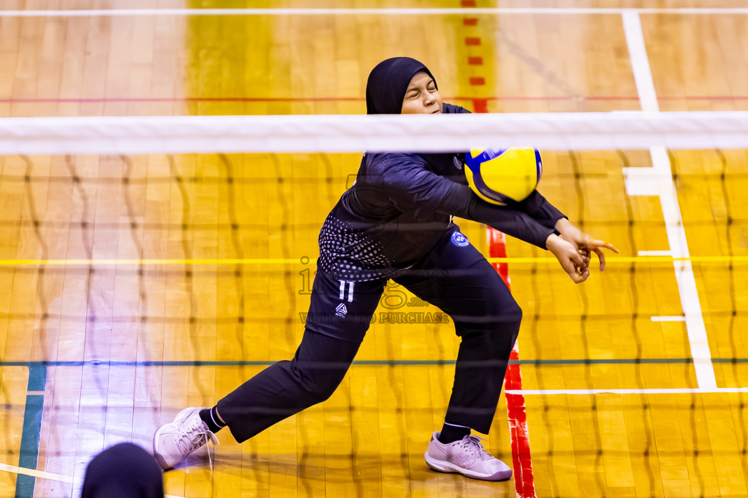 Male' City Team 1 vs Male' City Team 3 in the Finals of MILO Raajje Volley Junior Championship 2025 (U19 Girls) was held in Social Center Indoor Hall, Maldives on Sunday, 28th September 2025. Photos: Nausham Waheed / images.mv