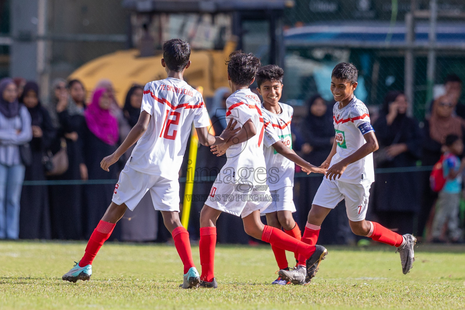 Dhivehi Youth League 2024 - Day 1. Matches held at Henveiru Stadium on 21st November 2024 , Thursday. Photos: Shuu Abdul Sattar/ Images.mv