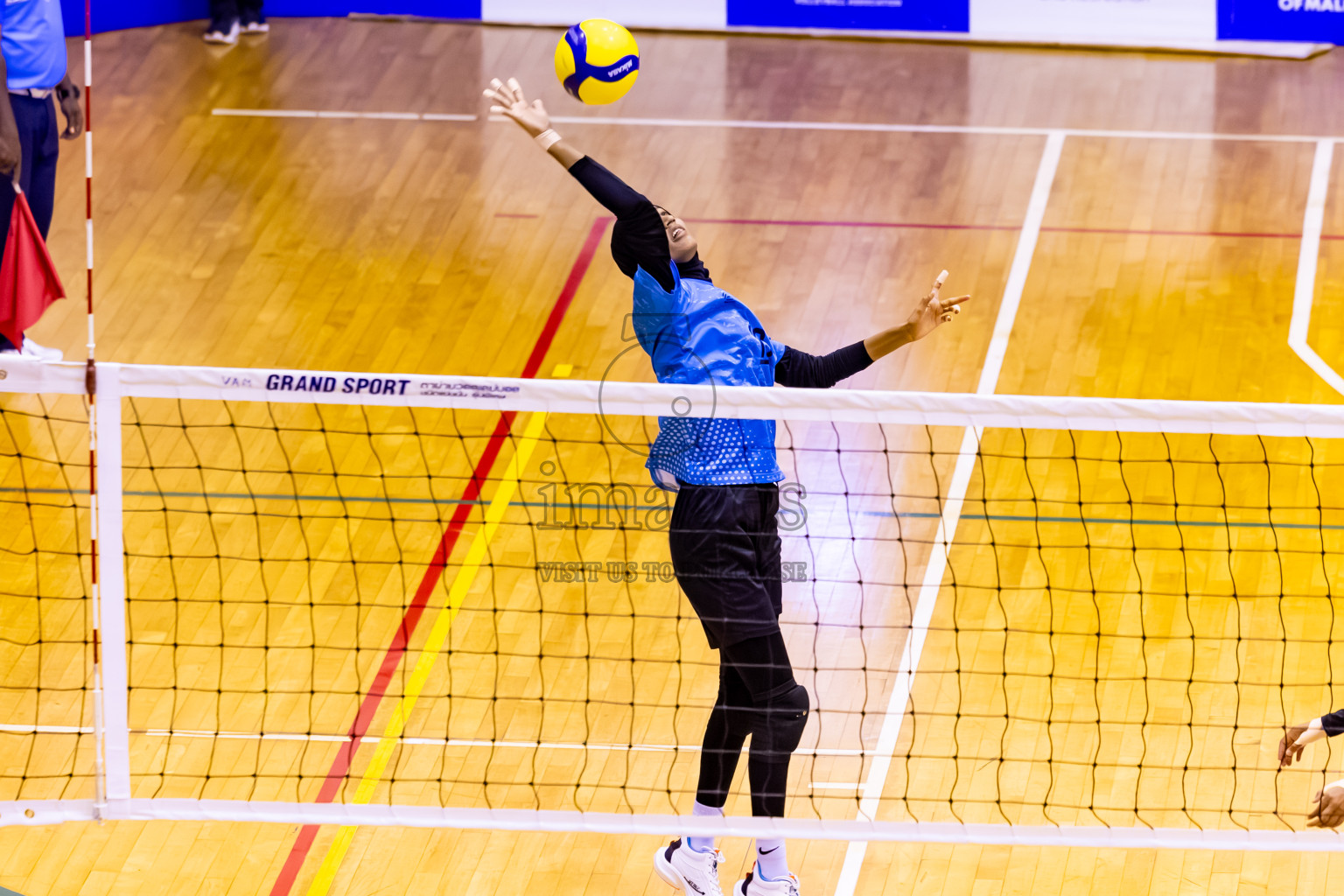 Male' City Team 1 vs Male' City Team 3 in the Finals of MILO Raajje Volley Junior Championship 2025 (U19 Girls) was held in Social Center Indoor Hall, Maldives on Sunday, 28th September 2025. Photos: Nausham Waheed / images.mv