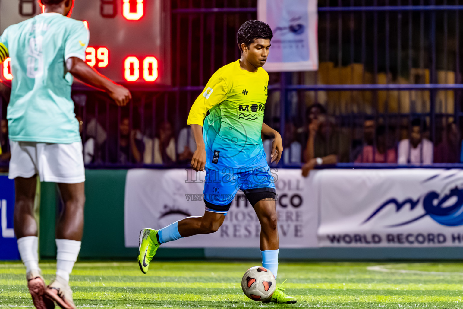 Dhonfan vs Kihaadhoo in Day 6 of Better in Baa Futsal Fiesta 2025 Men's division held in B. Eydhafushi, Maldives on Monday, 10th November 2025. Photos: Nausham Waheed / images.mv