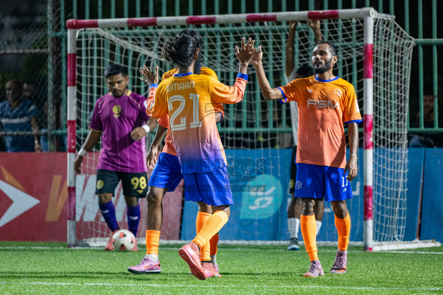 Team FSM vs Prison Club Day 8 of Club Maldives Cup 2025 was held in Rehendhi Futsal Ground, Hulhumale', Maldives on Wednesday, 8 October 2025. 
Photos: Hassan Simah / images.mv