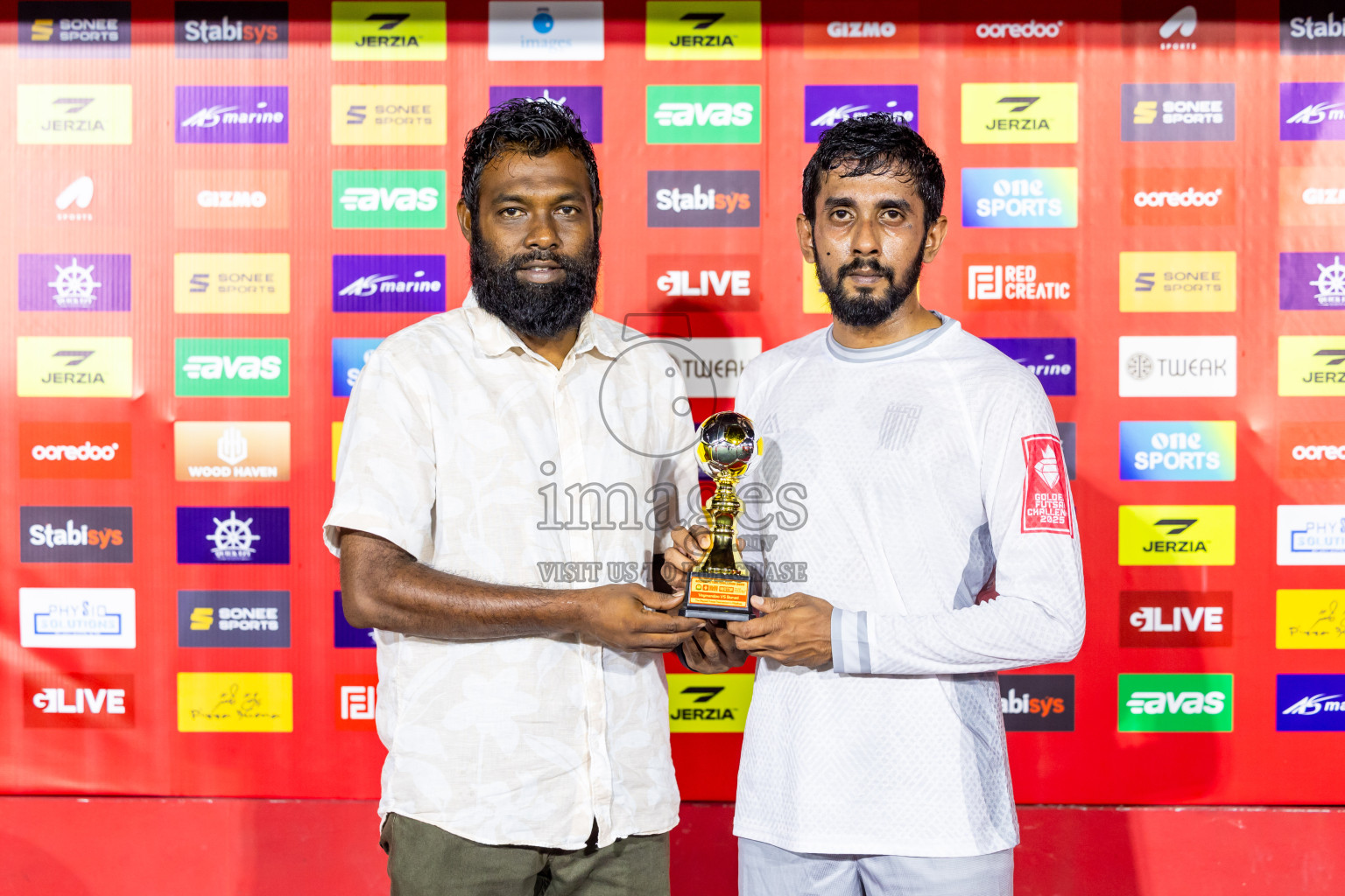 Thaa Veymadoo VS Thaa Buruni in Day 6 of Golden Futsal Challenge 2025 on Friday, 6th January 2025, in Hulhumale', Maldives Photos: Nausham Waheed / images.mv