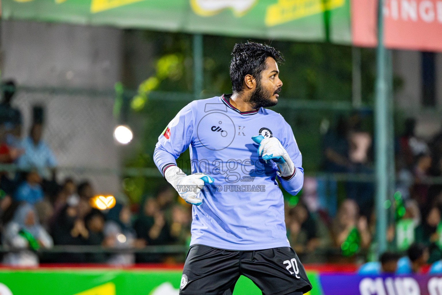 TEAM BADHAHI vs KULHIVARU VUZARA CLUB in the Semi-finals of Club Maldives Classic 2024 held in Rehendi Futsal Ground, Hulhumale', Maldives on Tuesday, 19th September 2024. 
Photos: Ismail Thoriq / images.mv