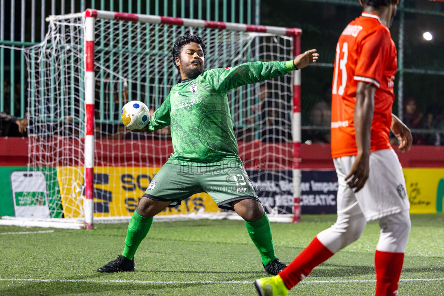 HDh Nolhivaran vs HDh Kumundhoo in Day 13 of Golden Futsal Challenge 2025 was held on Friday, 17th January 2025, in Hulhumale', Maldives 
Photos: Hassan Simah / images.mv