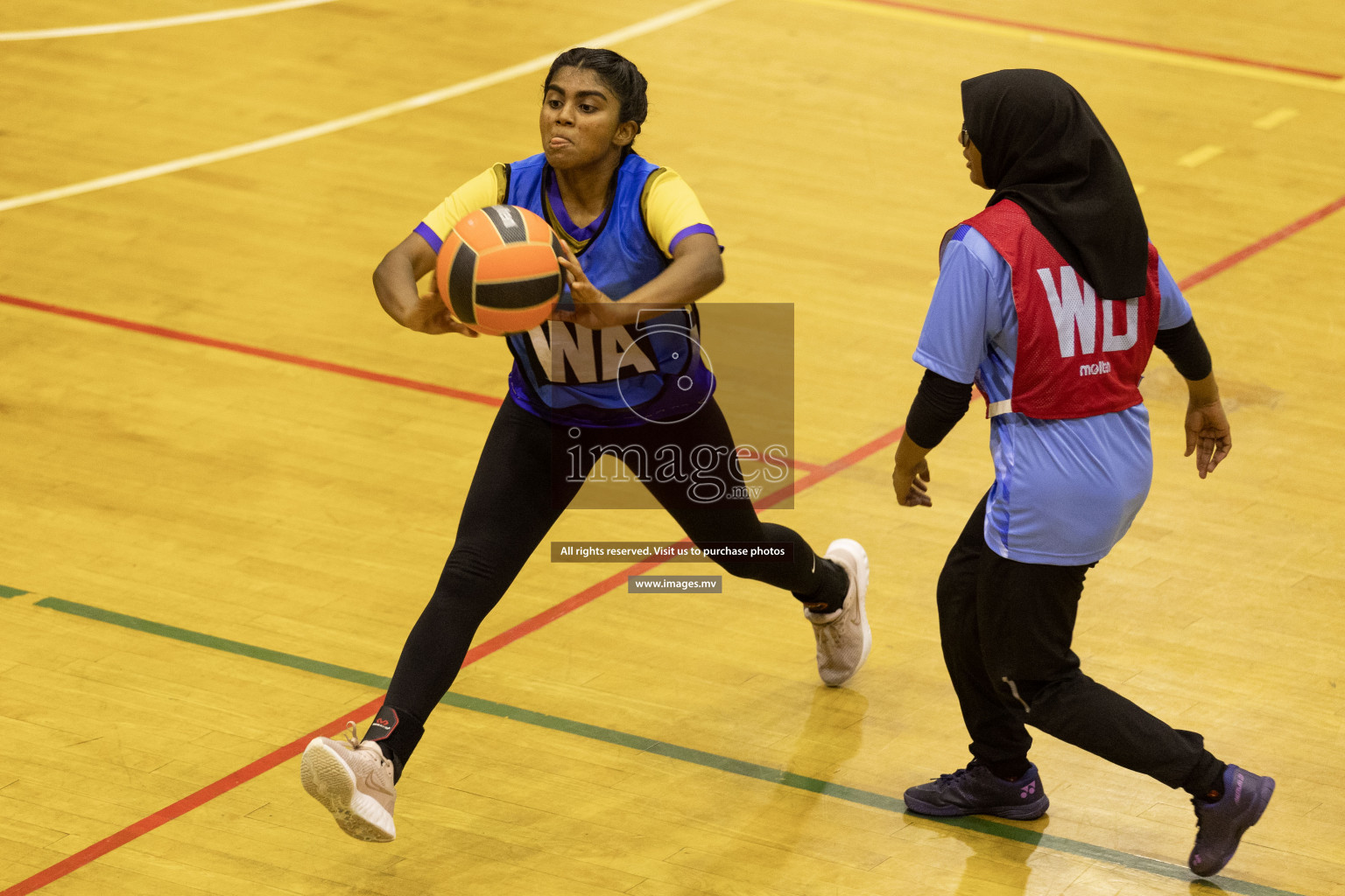 Kulhudhuffushi Y & R.C vs Mahibadhoo SC in the Milo National Netball Tournament 2022 on 18 July 2022, held in Social Center, Male', Maldives. Photographer: Shuu / Images.mv