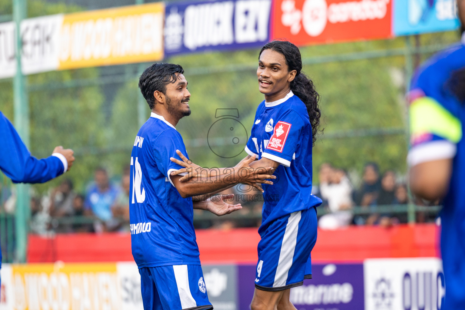 Th. Gaadhiffushi VS Th. Veymandoo in Day 14 of Golden Futsal Challenge 2025 was held on Saturday, 18th January 2025, in Hulhumale', Maldives. 
Photos: Hassan Simah / images.mv