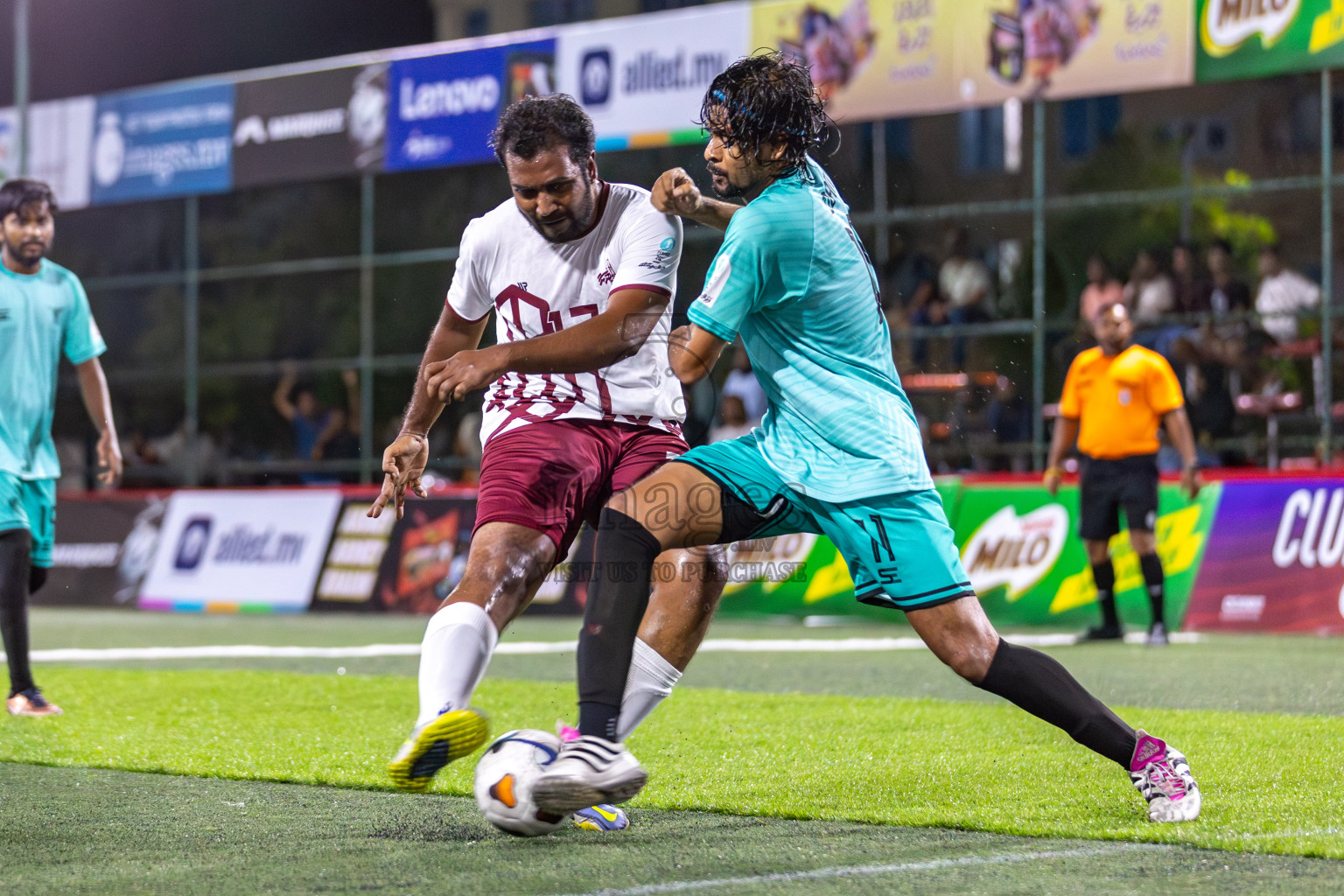 YOUTH RC vs CLUB BINARA in Club Maldives Classic 2024 held in Rehendi Futsal Ground, Hulhumale', Maldives on Tuesday, 10th September 2024. 
Photos: Mohamed Mahfooz Moosa / images.mv