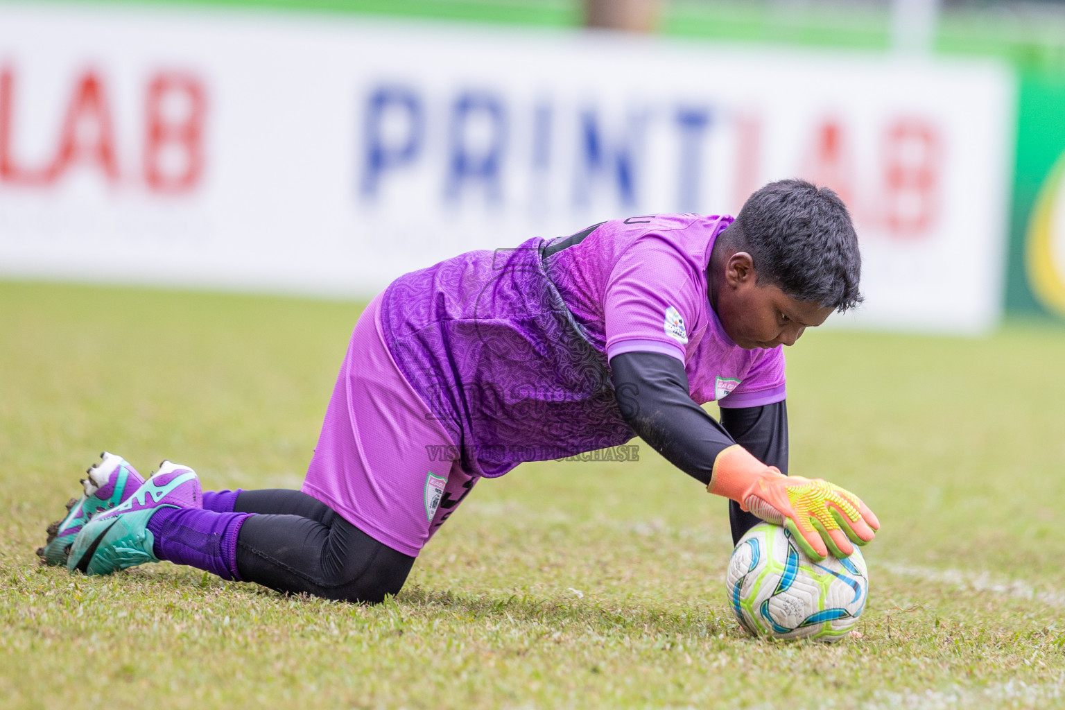 Eagles vs Maziya (U12) in Dhivehi Youth League 2024 - Day 2. Matches held at Henveiru Stadium on 22nd November 2024 , Friday. Photos: Shuu Abdul Sattar/ Images.mv