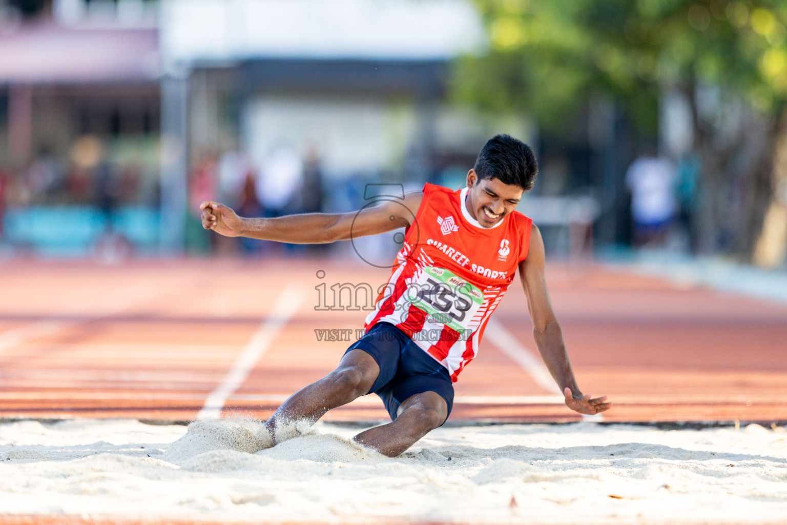 Day 2 of 12th Milo Association Championships was held in Ekuveni Track at Male', Maldives on Friday, 25th April 2025. 
Photos: Hassan Simah / images.mv