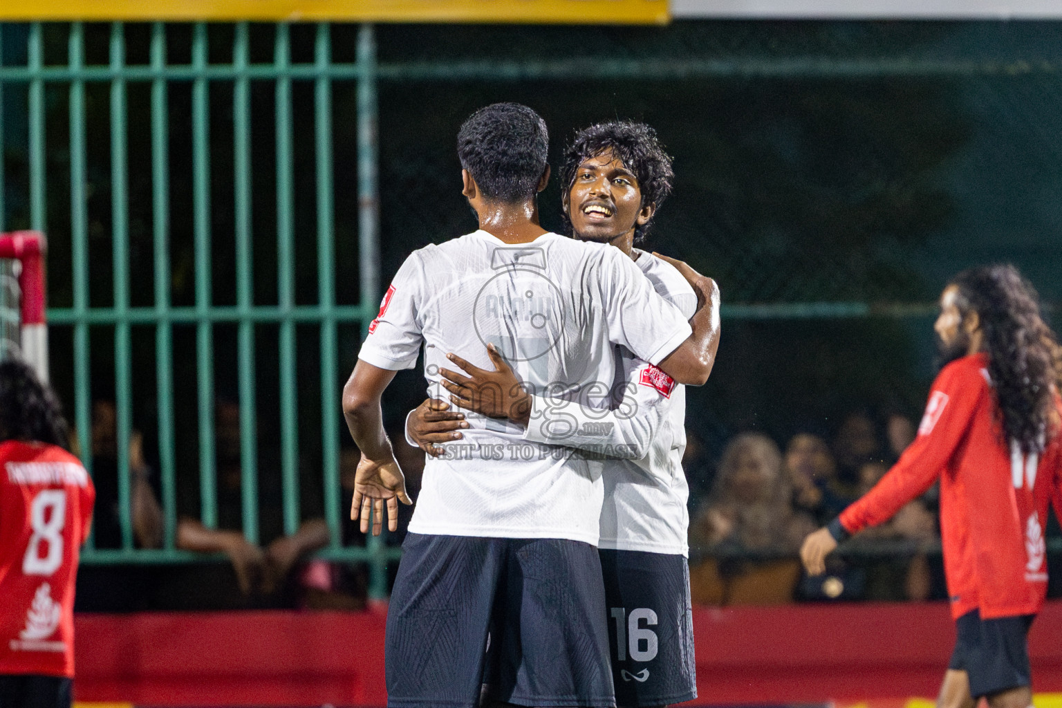 Th Omadhoo vs Th Thimarafushi in Day 18 of Golden Futsal Challenge 2025 was held on Wednesday, 22nd January 2025, in Hulhumale', Maldives. Photos: Nausham Waheed / images.mv