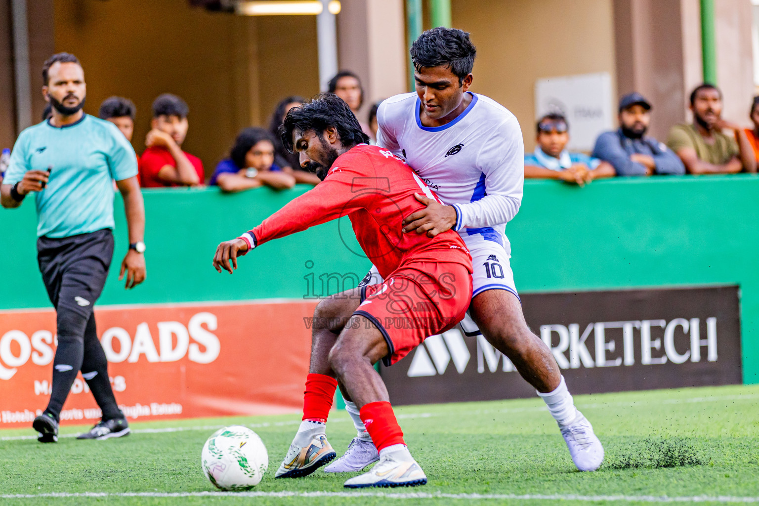 Waldorf Astoria vs Ozen Maadhoo in Resort League 2025 (South Male Zone) day 5 was held on Thursday, 2nd October 2025 in Crossroads's Maldives, Photos: Areef Adam / images.mv