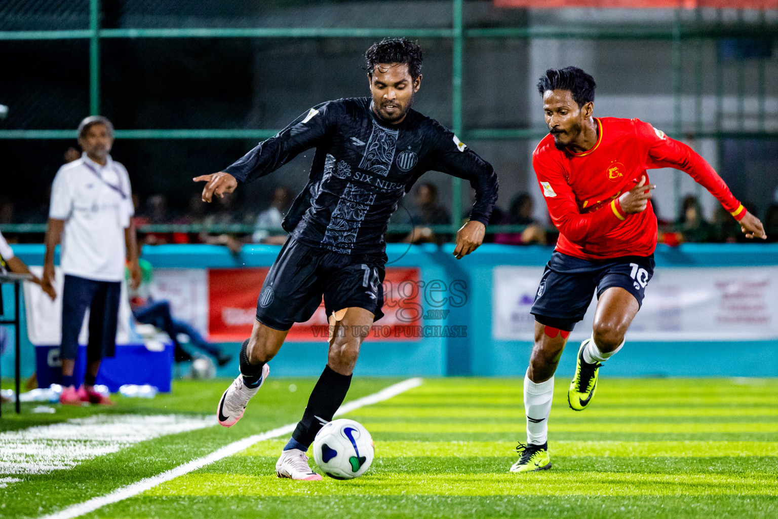 Dee Cee Jay vs Kovigoani in Semi Final of Laamehi Dhiggaru Ekuveri Futsal Challenge 2024 was held on Monday, 29th July 2024, at Dhiggaru Futsal Ground, Dhiggaru, Maldives Photos: Nausham Waheed / images.mv