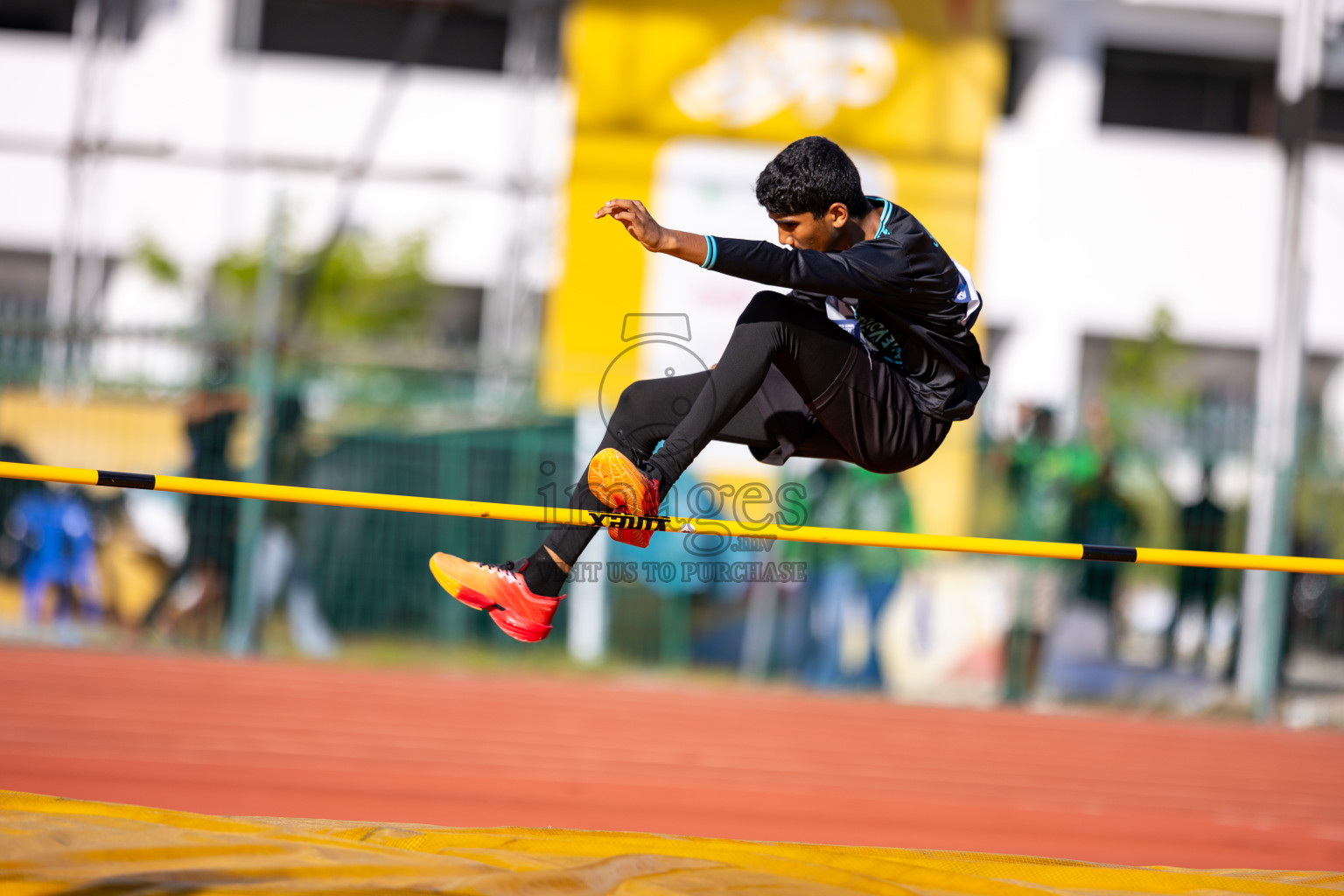 Day 1 of MWSC Interschool Athletics Championships 2024 held in Hulhumale Running Track, Hulhumale, Maldives on Saturday, 9th November 2024. Photos by: Ismail Thoriq / Images.mv