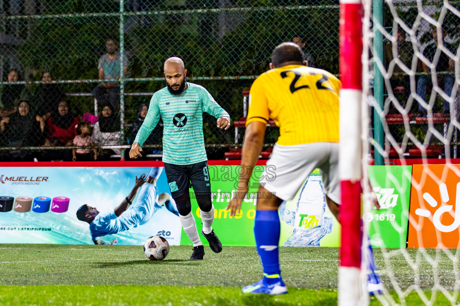 DHARUMAVANTHA vs FINANCE RC in Club Maldives Classic 2024 held in Rehendi Futsal Ground, Hulhumale', Maldives on Tuesday, 10th September 2024. 
Photos: Mohamed Mahfooz Moosa / images.mv