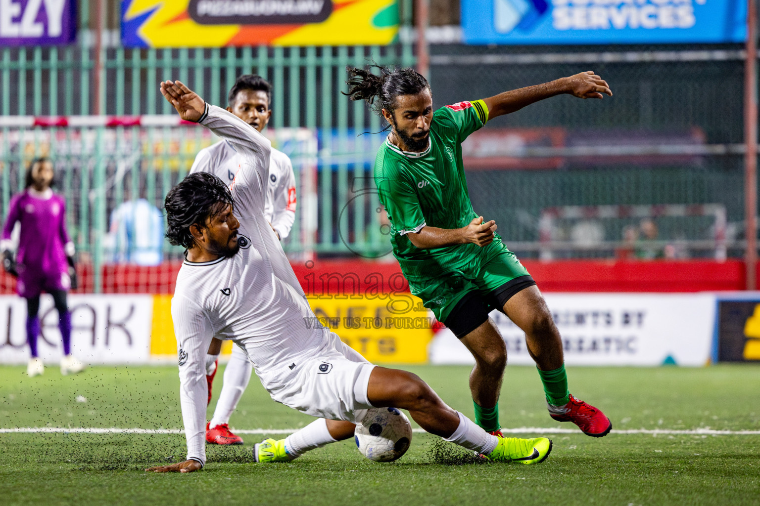 R Dhuvaafaru vs R Meedhoo in Day 14 of Golden Futsal Challenge 2025 was held on Saturday, 18th January 2025, in Hulhumale', Maldives. Photos: Nausham Waheed / images.mv